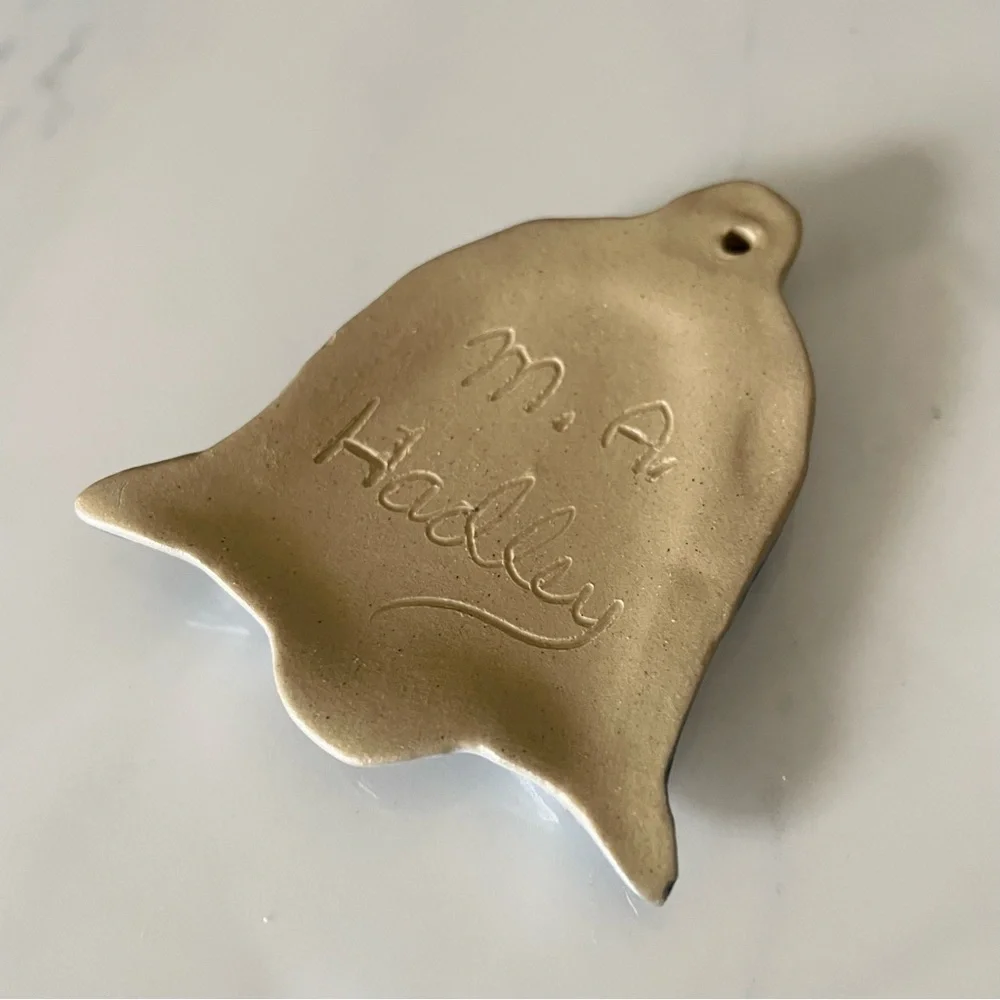 MA Hadley bell christmas